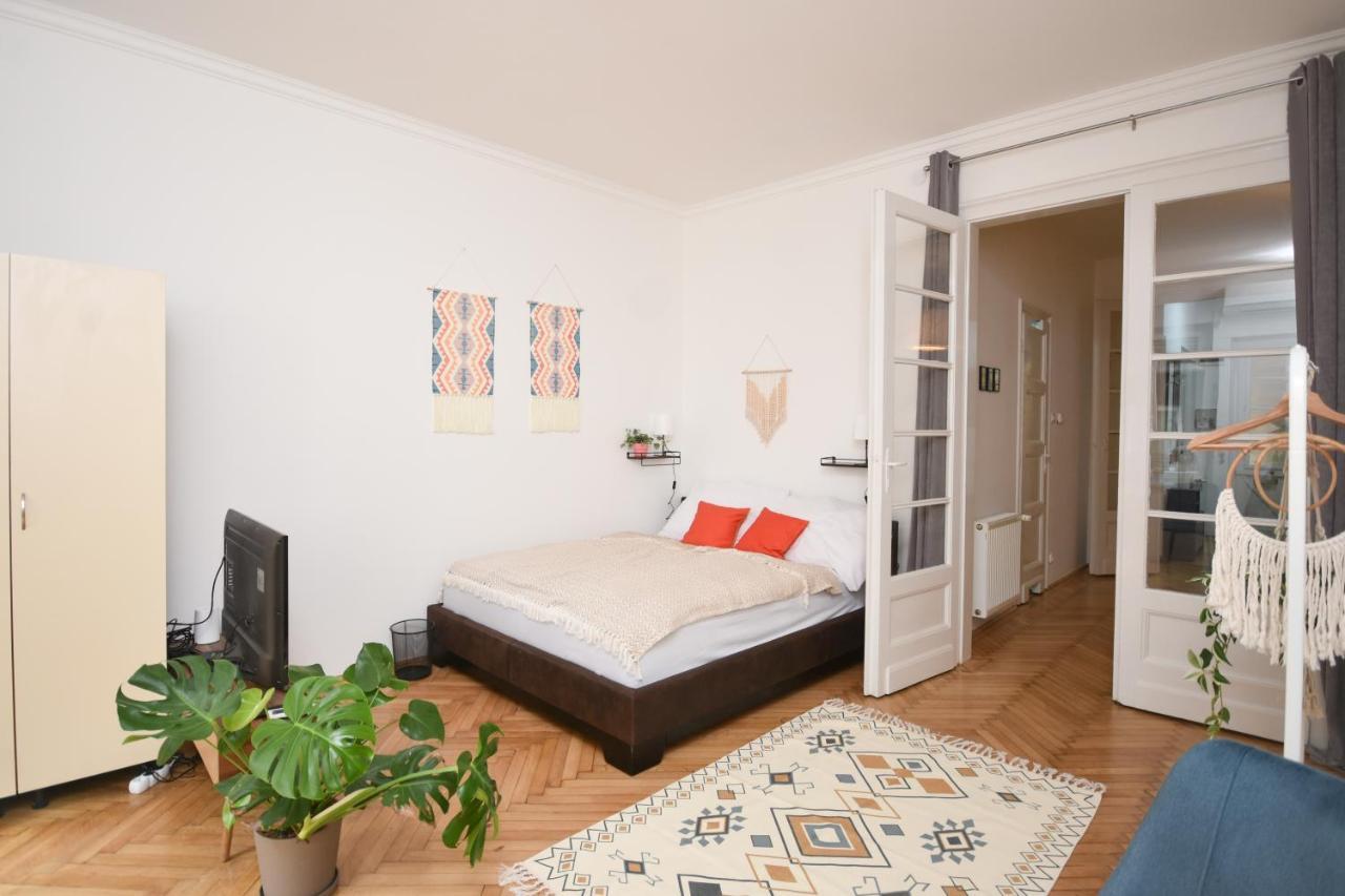 Castle Nest Apartment 부다페스트 외부 사진